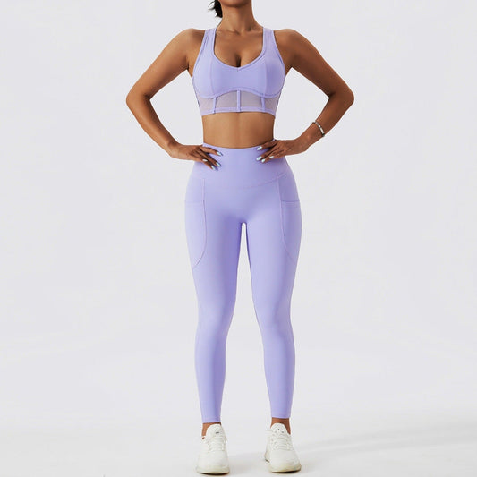 Fitness model wearing a lilac, squat proof, sexy matching set  from Vibras Activeweaar.