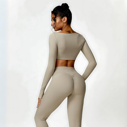 Valentina set with long sleeve crop top and high-waisted, rushed and squat proof leggings in oatmeal colour from Vibras Activewear.