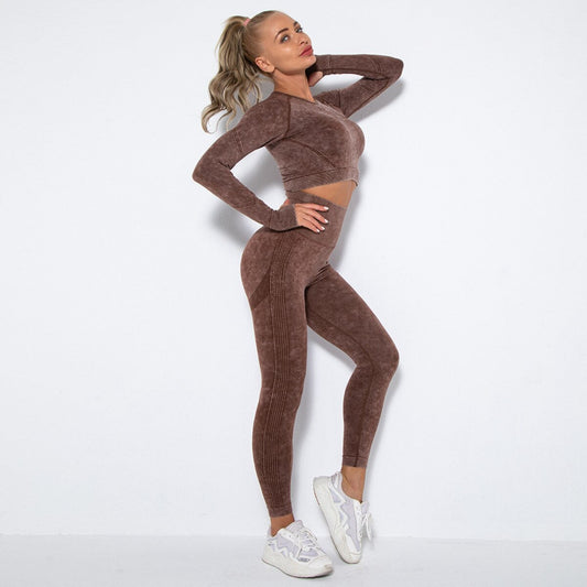 model wearing booty contouring matching set from Vibras Activewear.